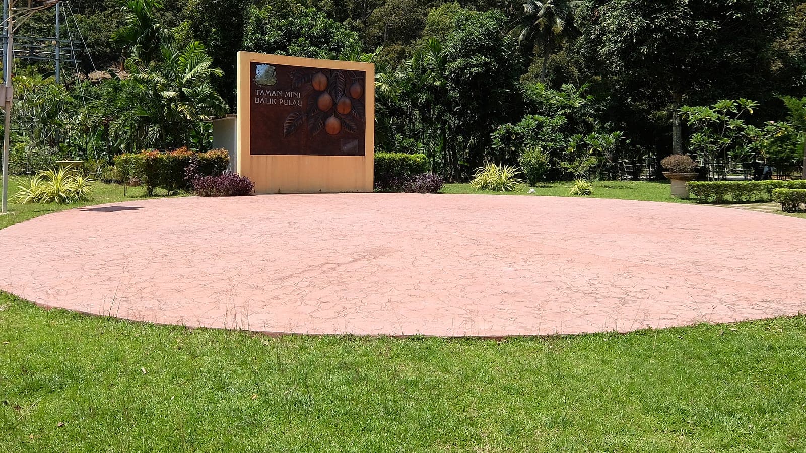 Balik Pulau Guide: Penang's Quieter Side (Durian, Villages, Asam Laksa)
