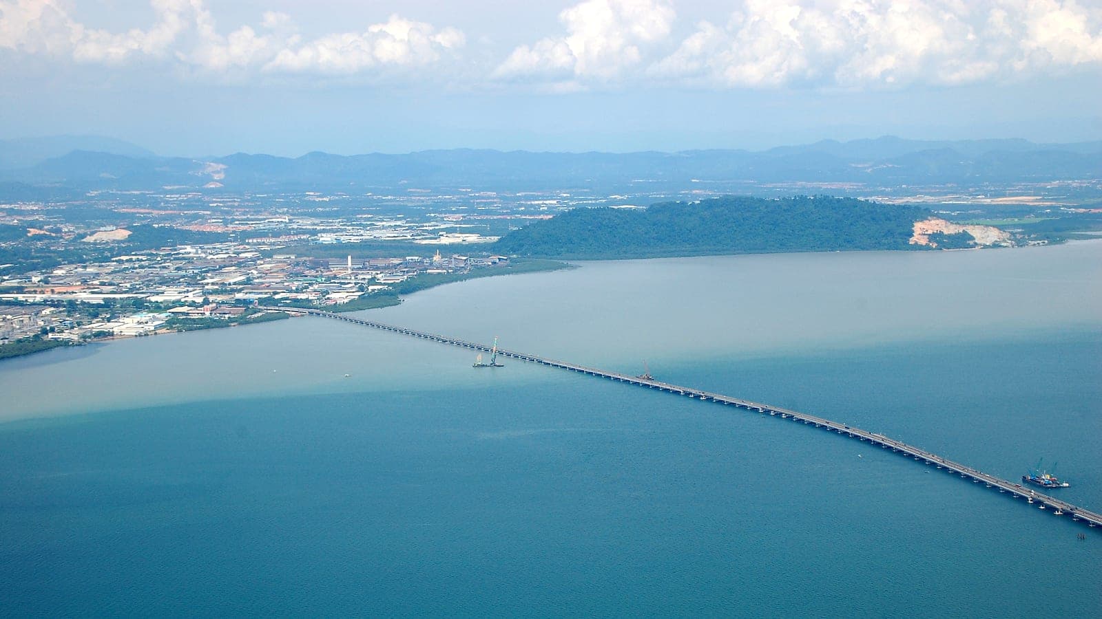 Driving to Penang from Thailand: Hat Yai & the Southern Border Guide