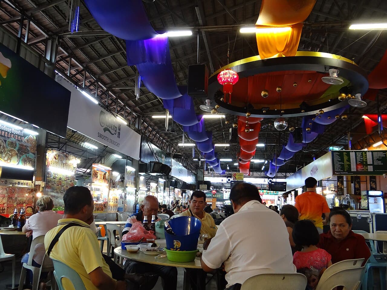 Red Garden Food Paradise