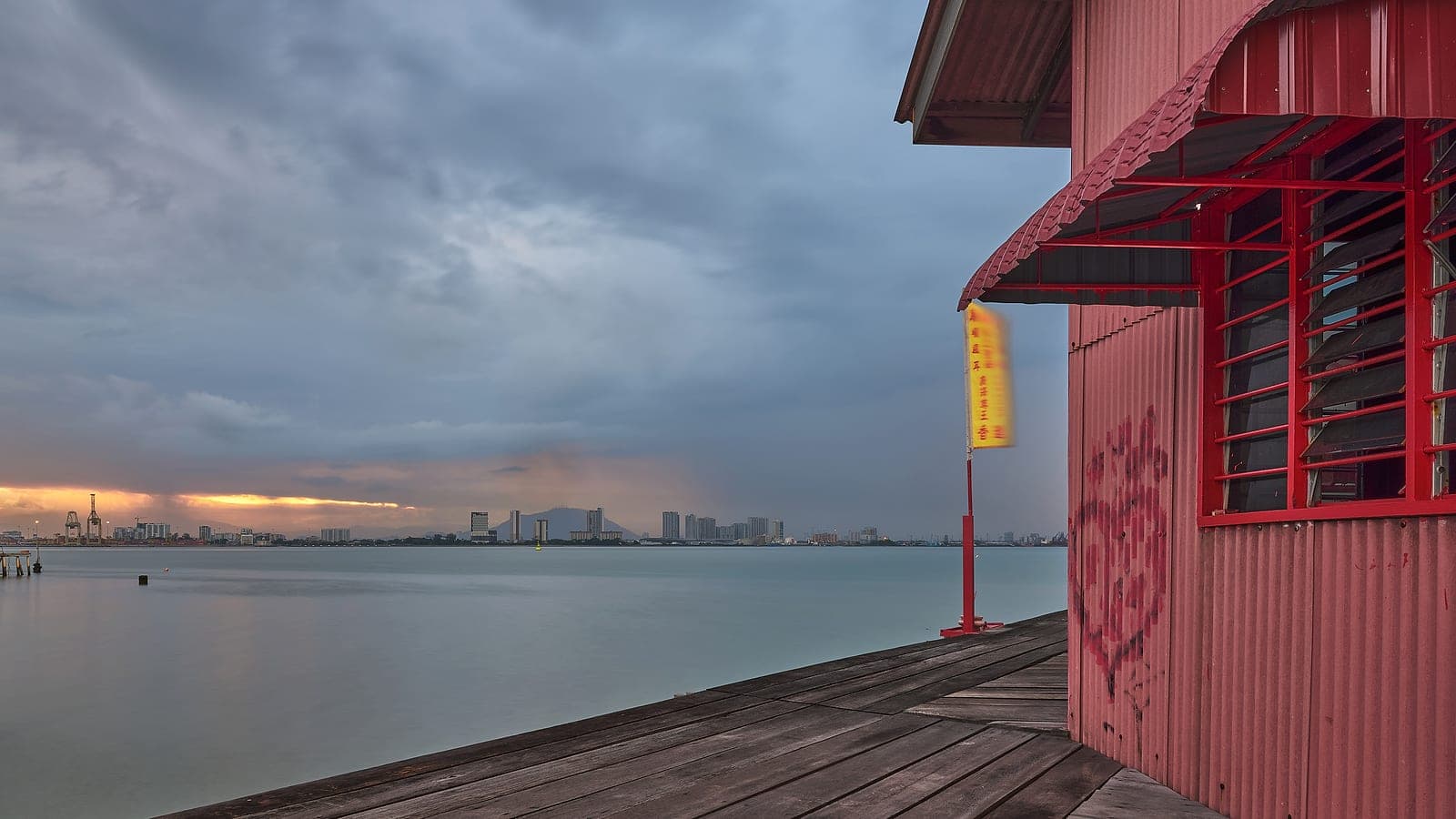 Morning light over Tan Jetty