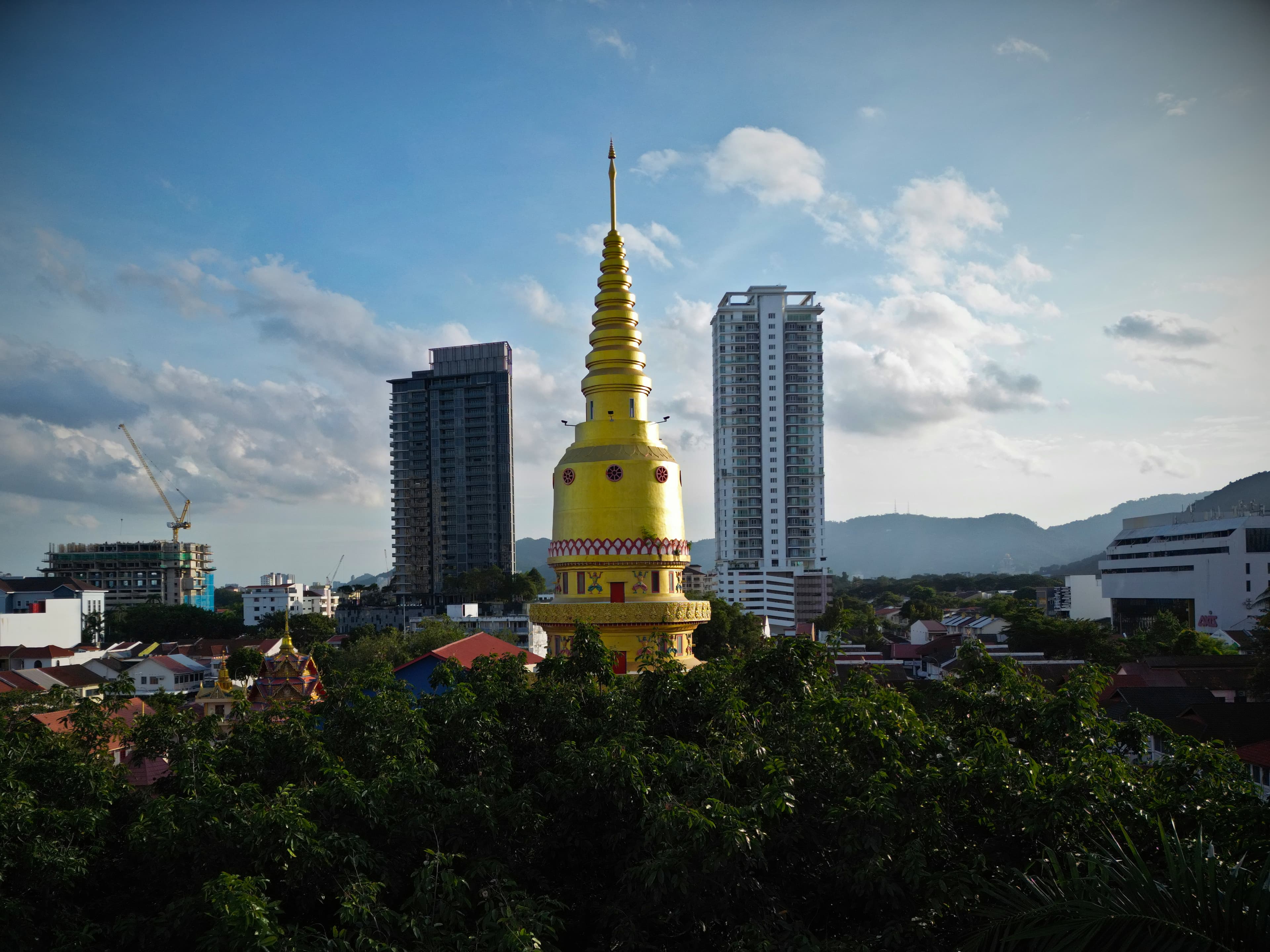 Wat Chaiyamangalaram (Thai Temple)